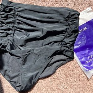 High-waisted control bikini bottom